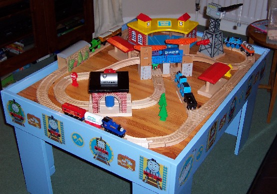Toy Train Table Plans - Image of Terence's Roenbach activity table
